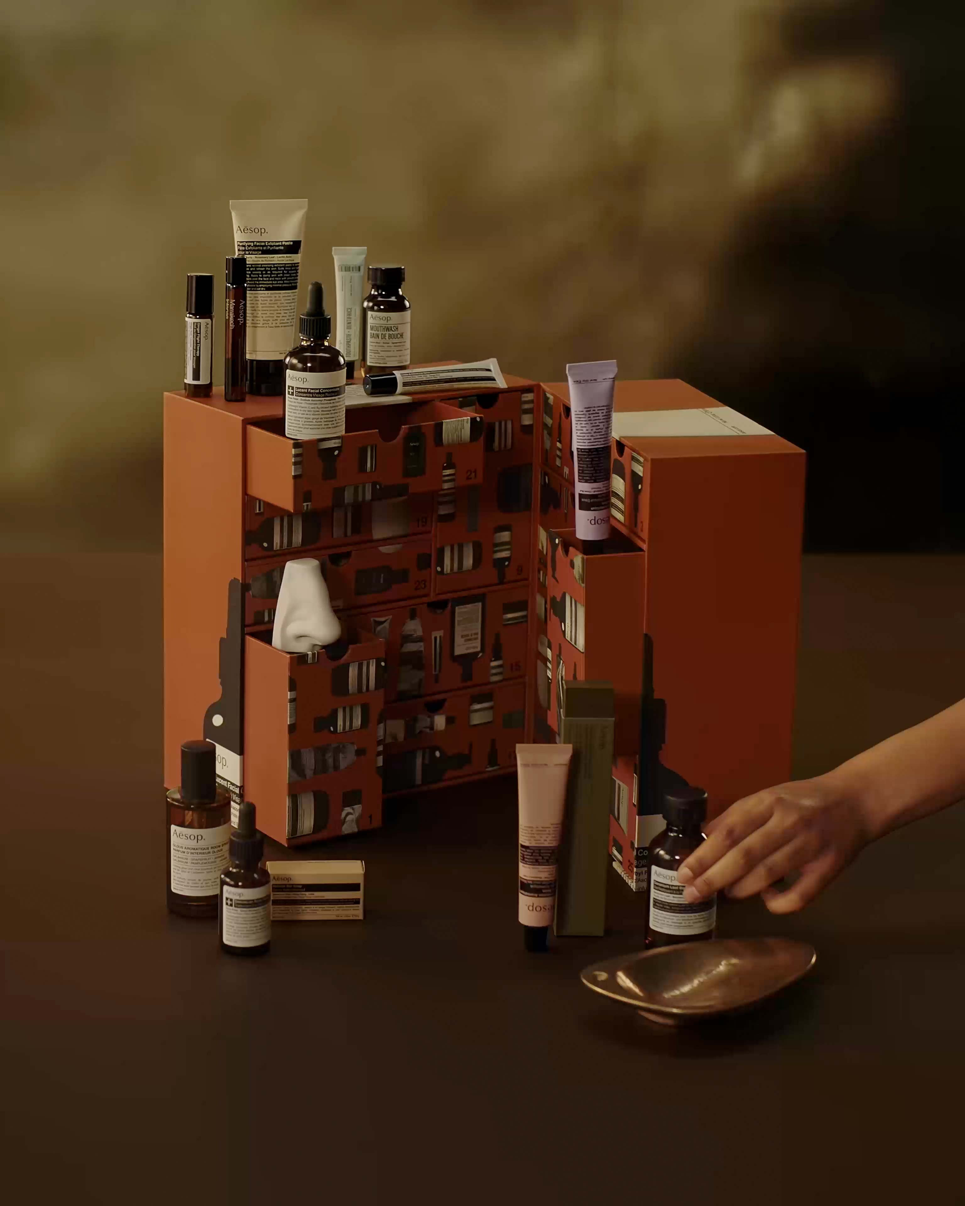 The Aesop Abode opening to reveal a different product in each day of the calendar.