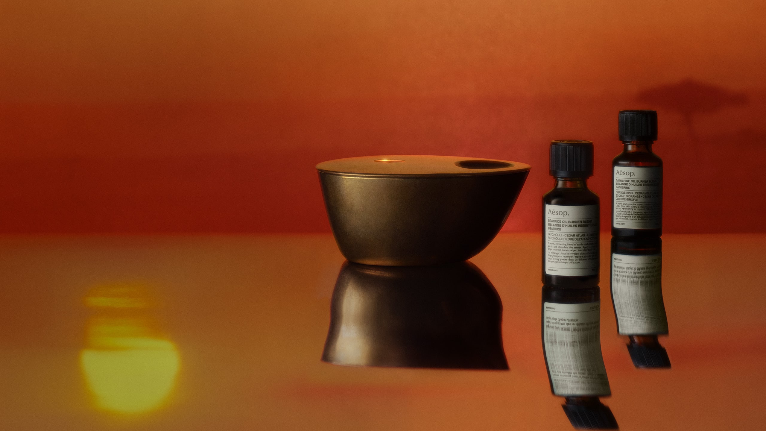 Aesop oil burner blends and bronze oil burner