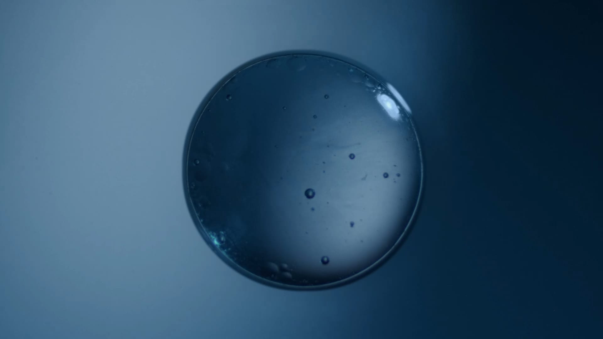 Resolute Facial Concentrate Texture.